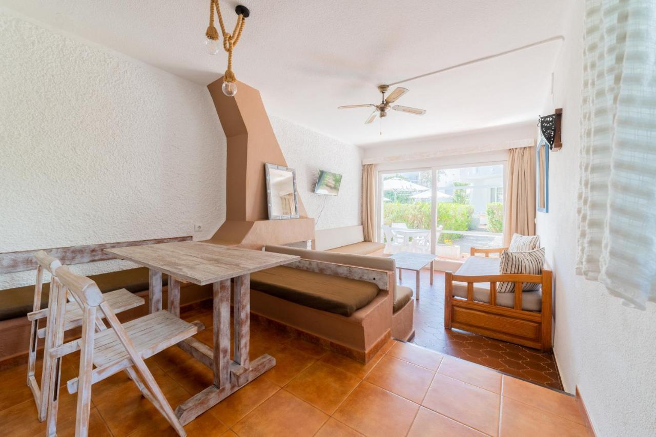 Atlas Apartments Ibiza Santa Eularia des Riu Zewnętrze zdjęcie