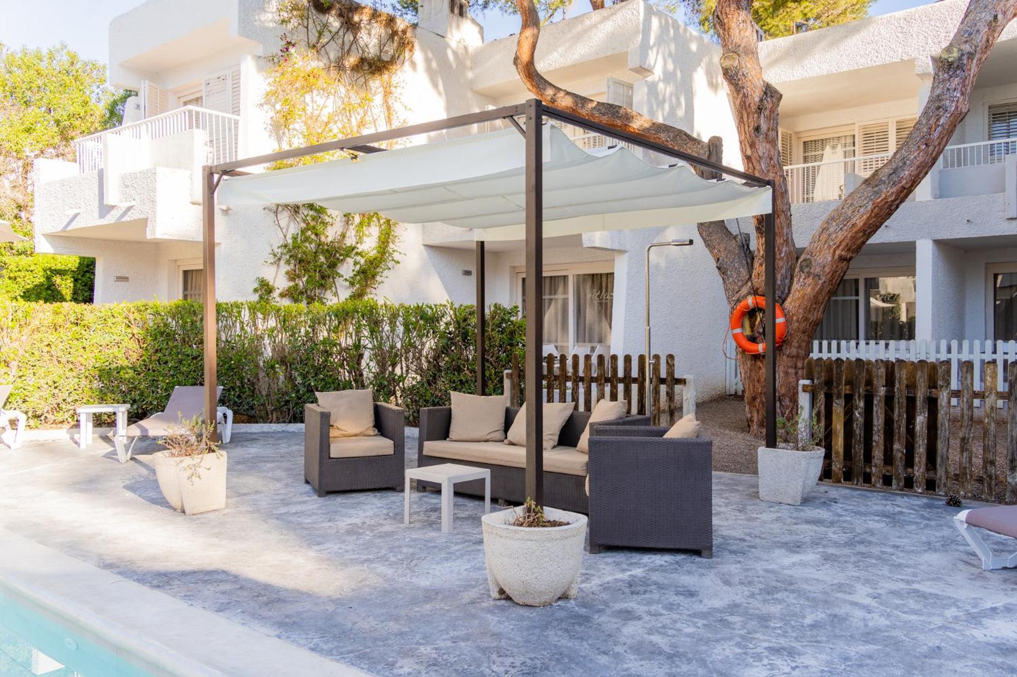 Atlas Apartments Ibiza Santa Eularia des Riu Zewnętrze zdjęcie