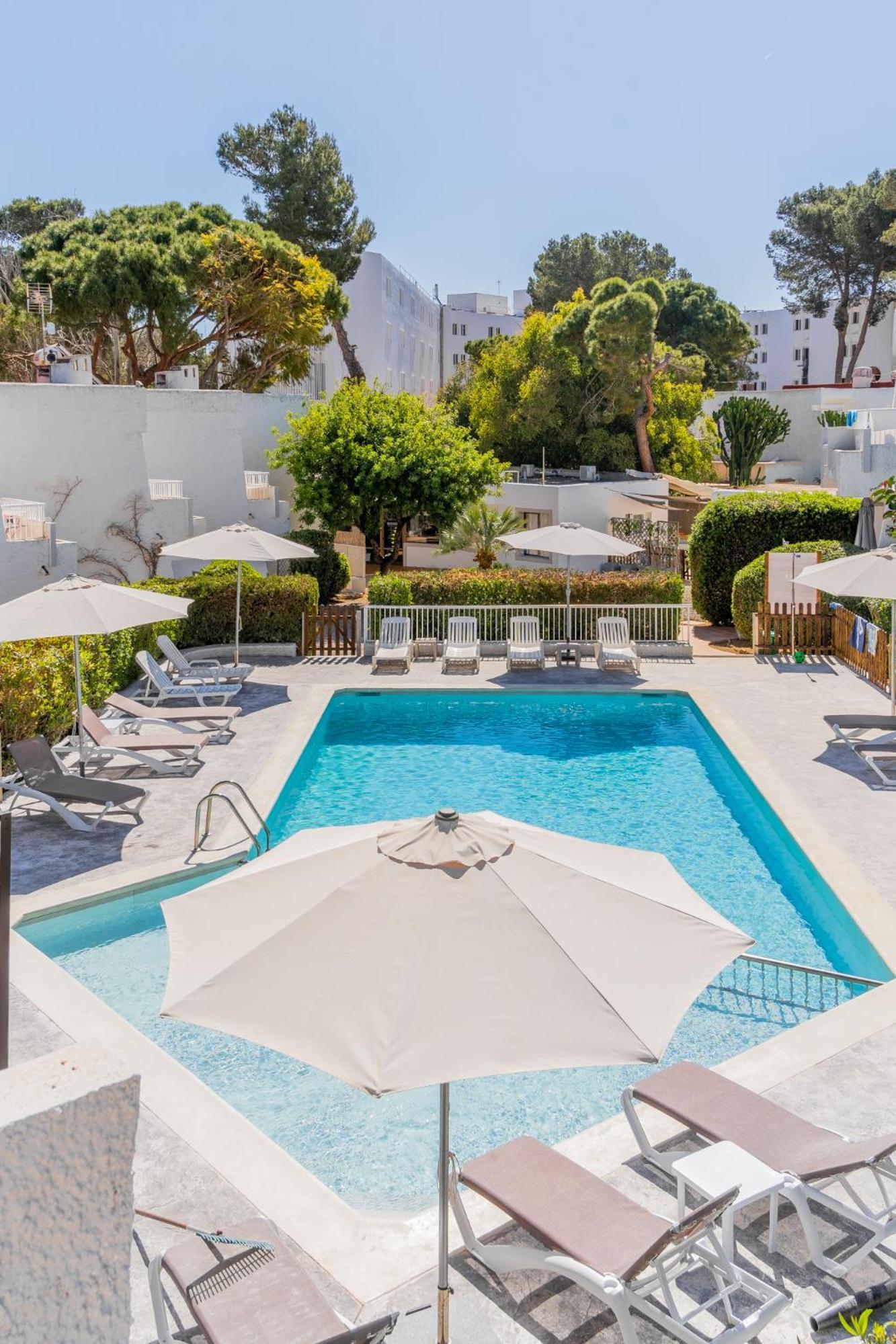 Atlas Apartments Ibiza Santa Eularia des Riu Zewnętrze zdjęcie